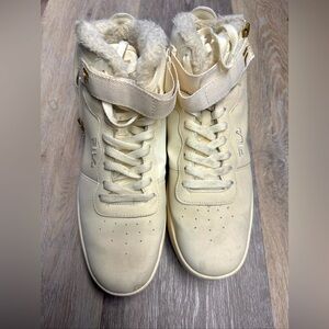 FILA High-tops Cream White Closed Toe Size 10 Woman's Rubber Sole